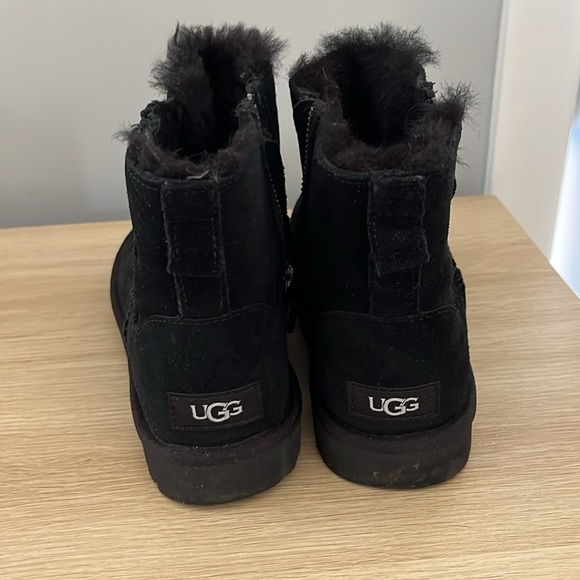 UGG double zip mini boots - Picture 2 of 3